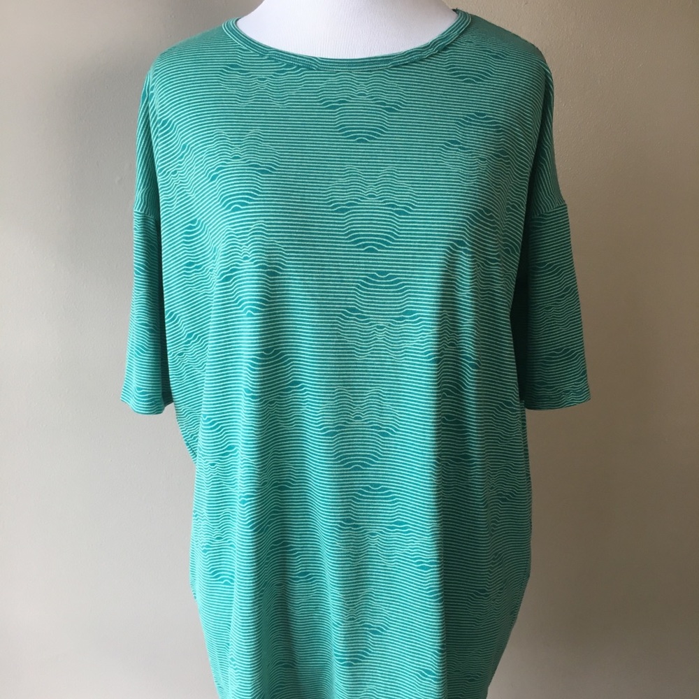 LuLaRoe Disney Collection Hidden Minnie XXS Irma